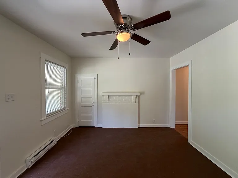 211 Dennis St — Photo 6