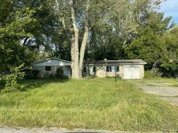 1352 Hope Dr, Avon, IN 46123