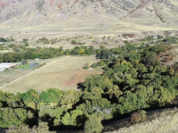 3rd image of 5025 S Hollow Rd