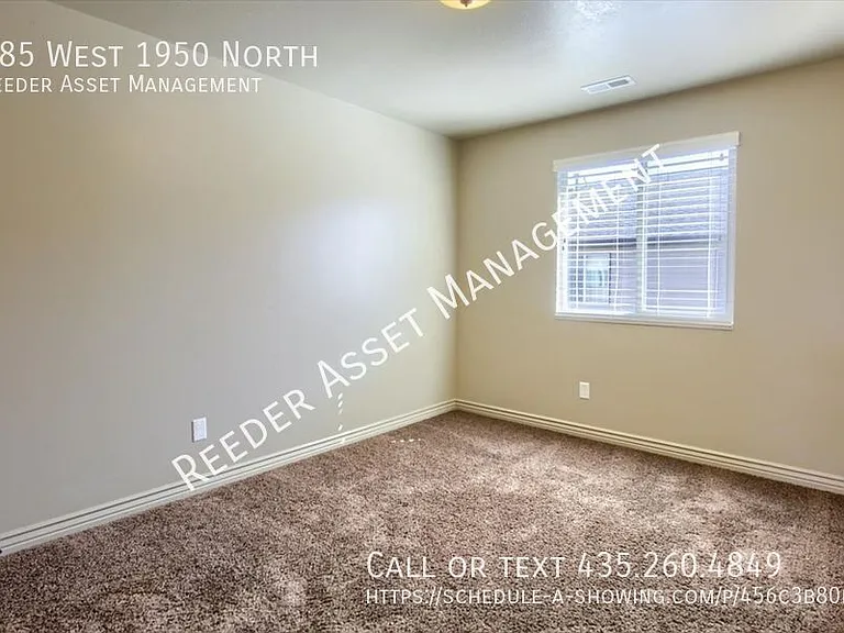 285 W 1950 N — Photo 20