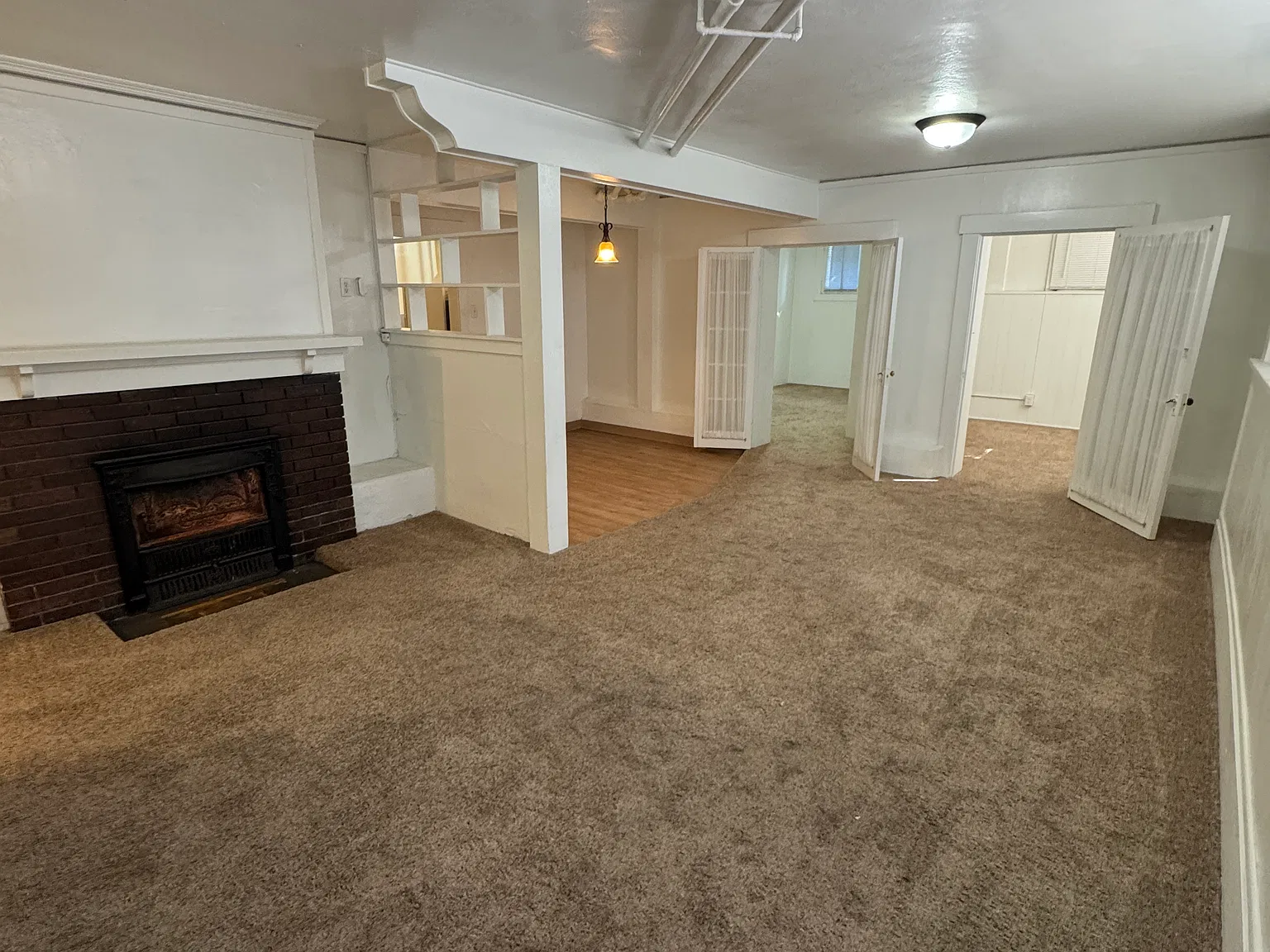 2 bed, $1,600 — Photo 3