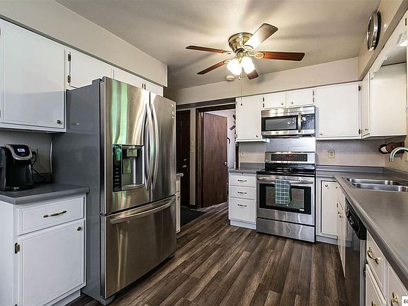 4th image of 2823 Wildwood Ct