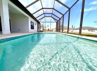 703 SW 26th Ter, Cape Coral, FL 33914