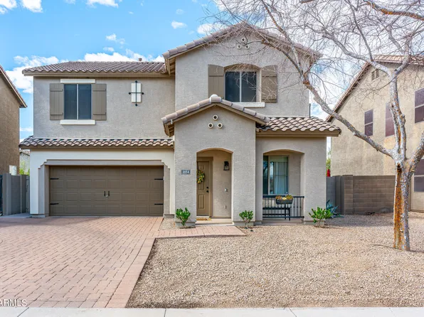 1854 S FALCON Drive, Gilbert, AZ 85295
