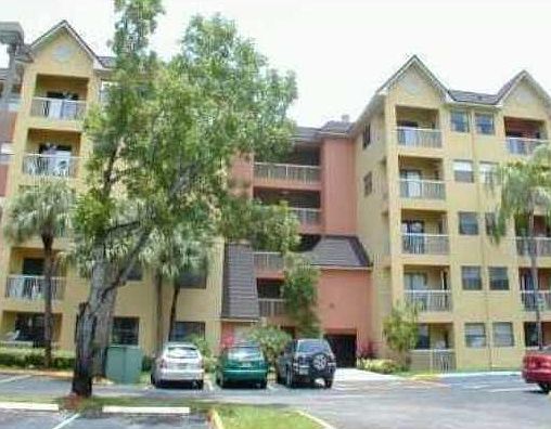 3rd image of 8333 Lake Dr APT 401