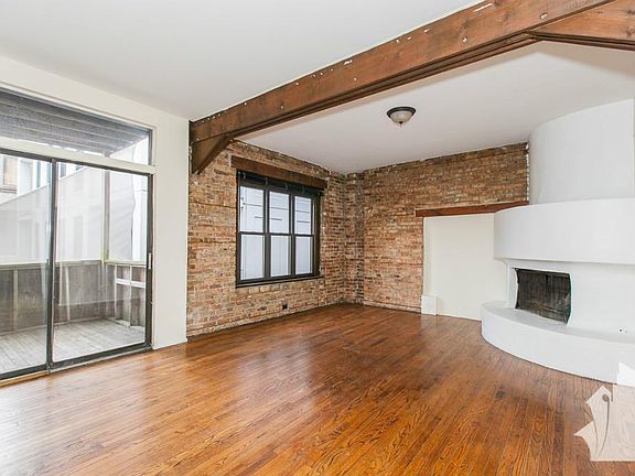 5th image of 3001 N Broadway St #02A