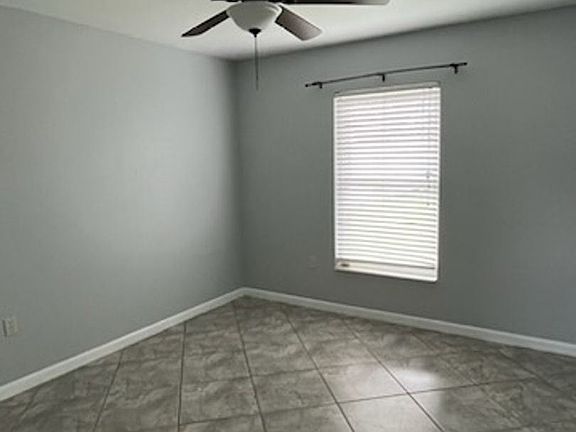 3rd image of 608 Madrid Dr