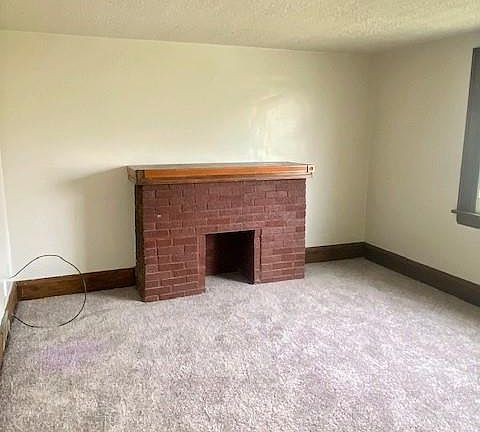 2nd image of 4023 Helena Ave
