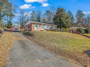 2617 Raleigh Ave, Winston Salem, NC 27105