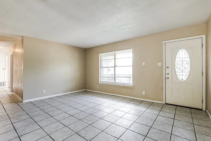 7219 Westport Way — Photo 3