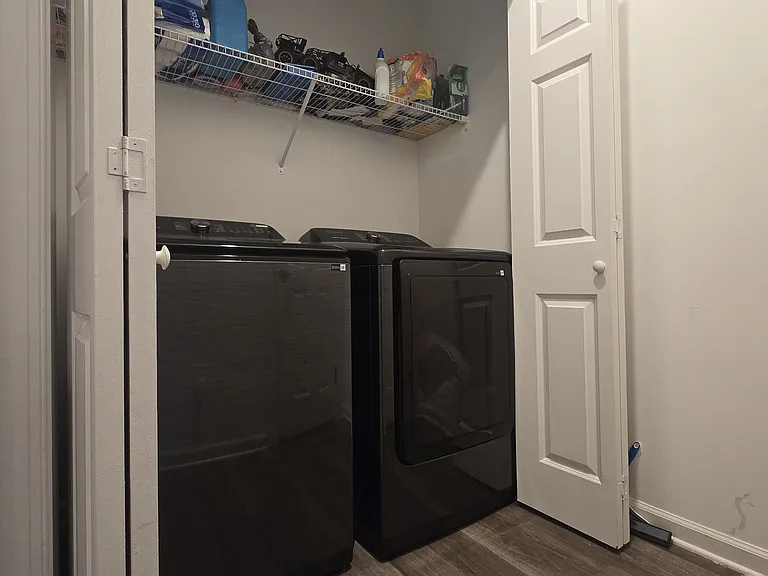 1420C Maplewood Dr — Photo 8
