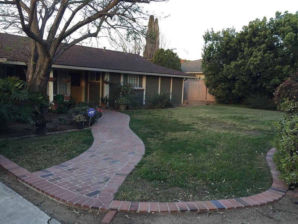 1st image of 1312 SE Skyline Dr