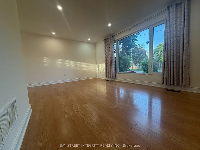 26 Morpeth Rd — Photo 2