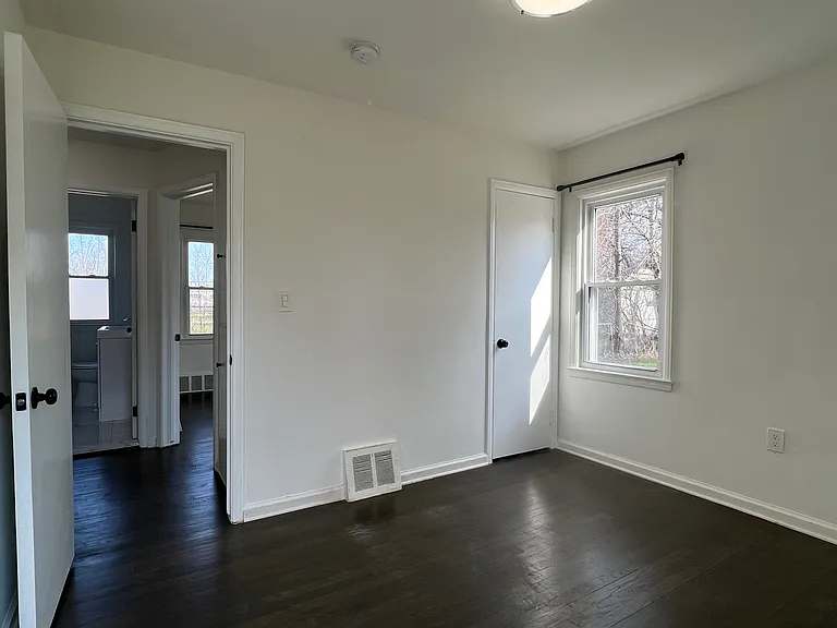 183 Crystal Lake Dr — Photo 20