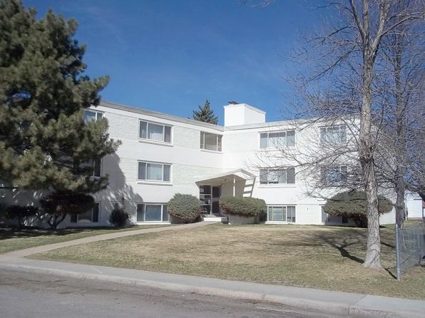 2900 E 12th St APT 1B