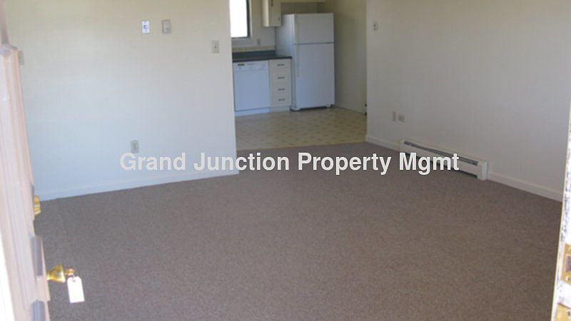 2nd image of 126 E 1st St APT 1