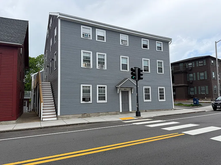 84 Cabot St #9 — Photo 1