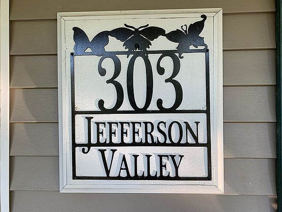 2nd image of 303 Jefferson Valley