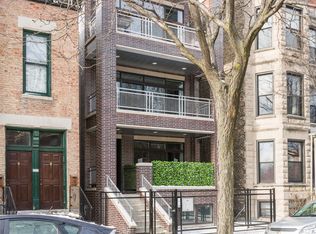1042 S Oakley Blvd #3, Chicago, IL 60612
