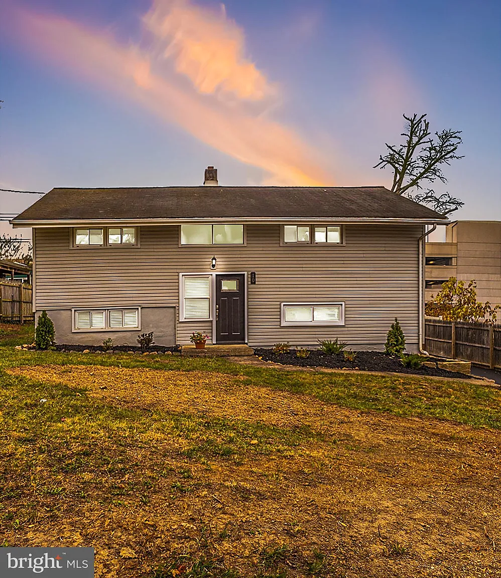 10 Abbeyview Ave photo 1