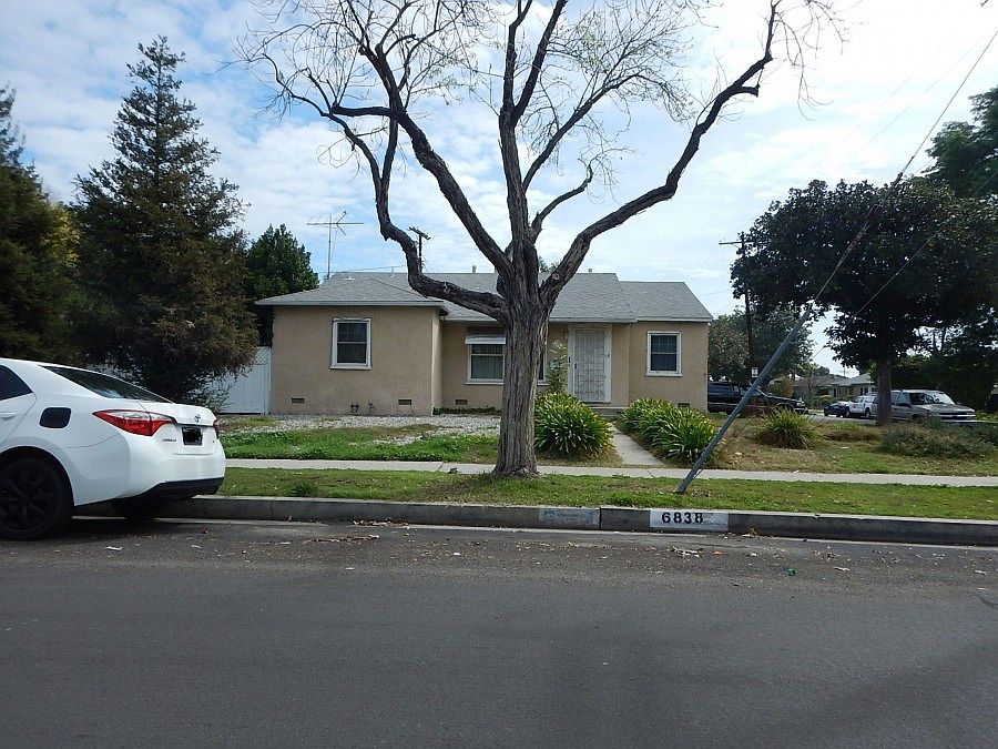 1st image of 6838 Amestoy Ave