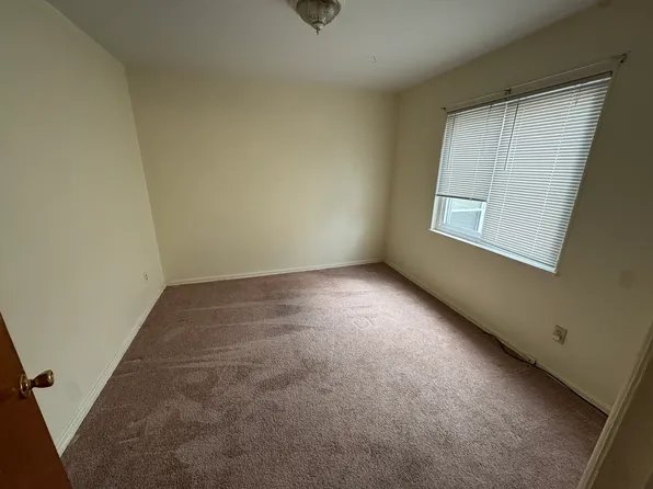 3983 W 146th St, Cleveland, OH 44111