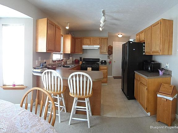 4th image of 8869 Peterson St NE