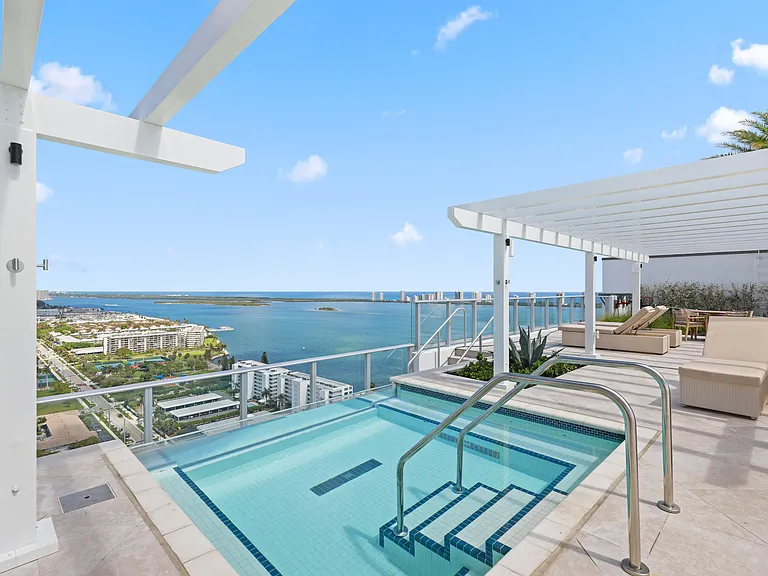 220 Lake Shore Dr #1125 — Photo 40