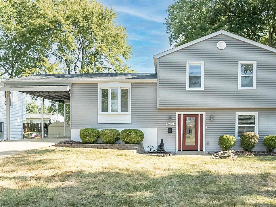 1st image of 2425 Teakwood Manor Dr