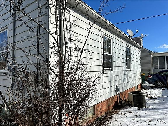 4th image of 21006 Gardenview Dr
