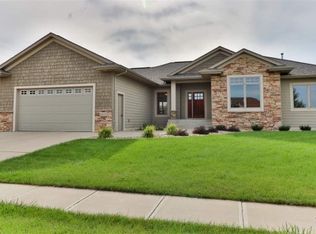2413 S Camden Ave, Sioux Falls, SD 57106
