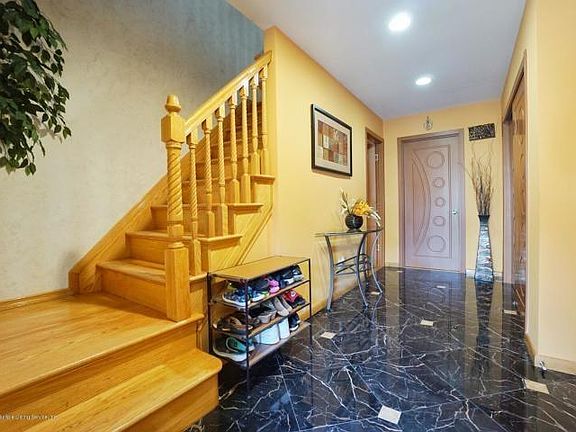 2nd image of 18 Behan Ct