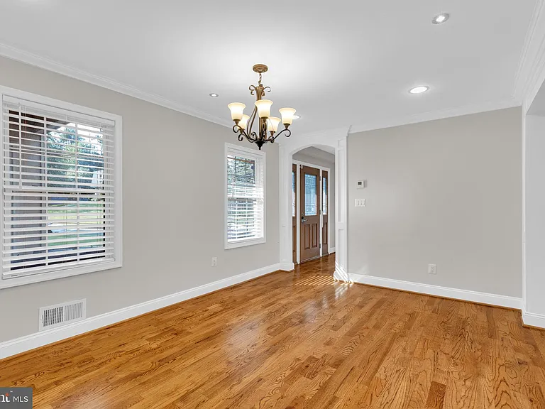 7205 Van Ness Ct — Photo 11
