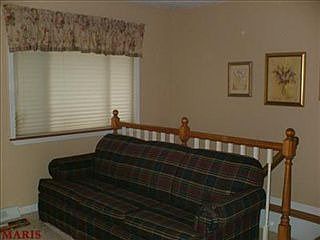 3rd image of 11478 Essex Ave