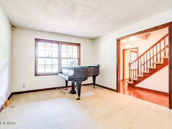 4th image of 11408 Old Colony Pkwy