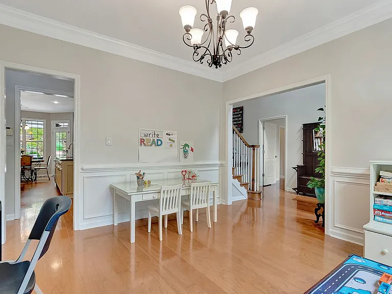 374 Persimmon Dr — Photo 18
