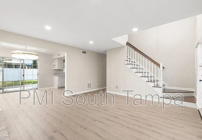 3110 W Villa Rosa St — Photo 4