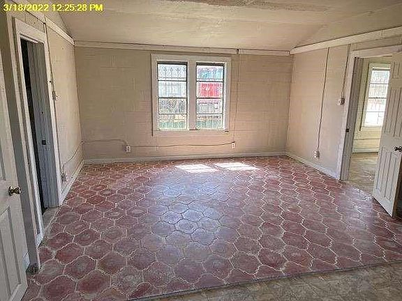 4th image of 9583 S 3rd Street Rd