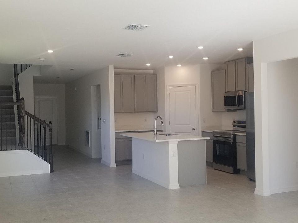 2nd image of 5547 Maddie Dr