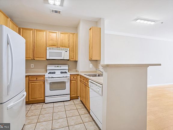 2nd image of 9480 Virginia Center Blvd Unit 119