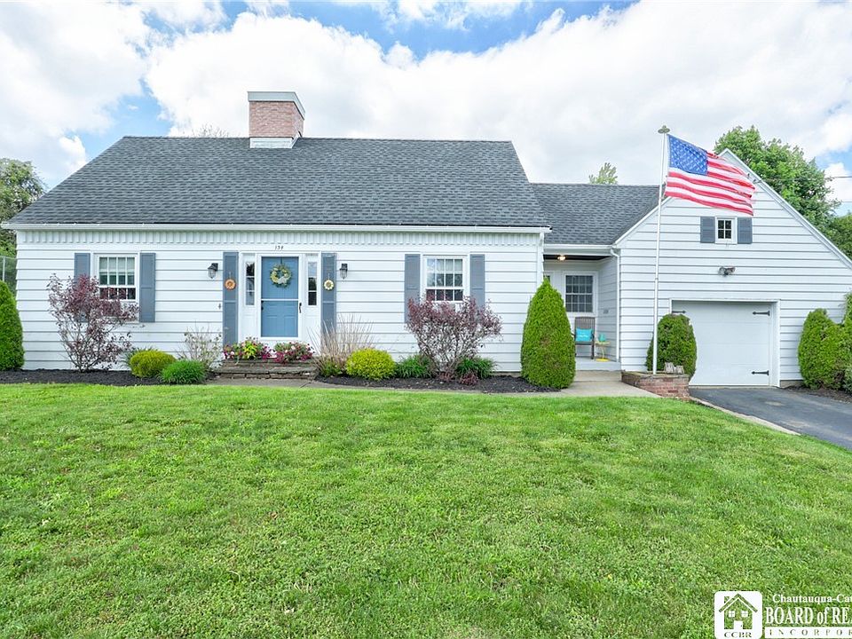 1st image of 134 Connecticut Ave