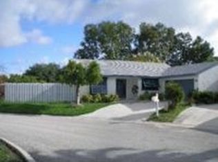 21548 Mill Creek Park Way, Boca Raton, FL 33428