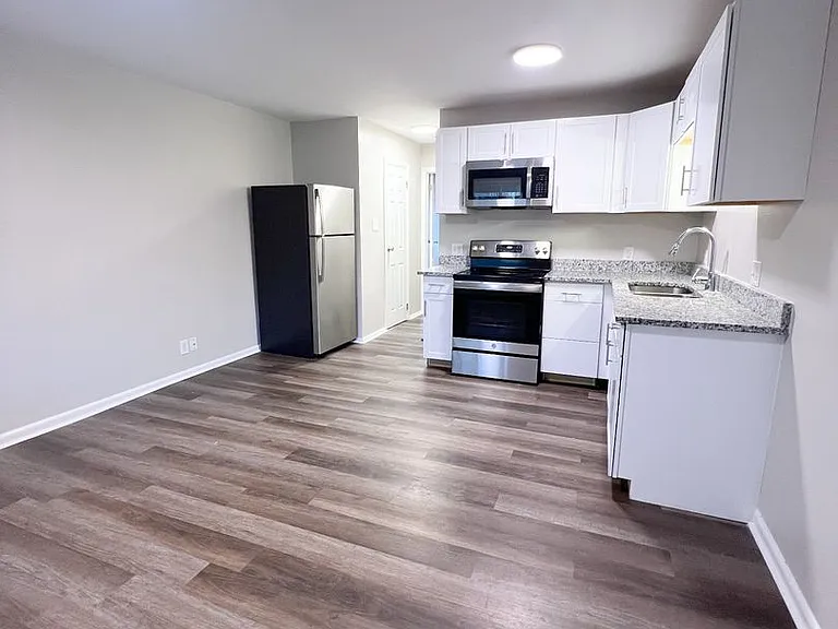 480 Ringgold Rd — Photo 3