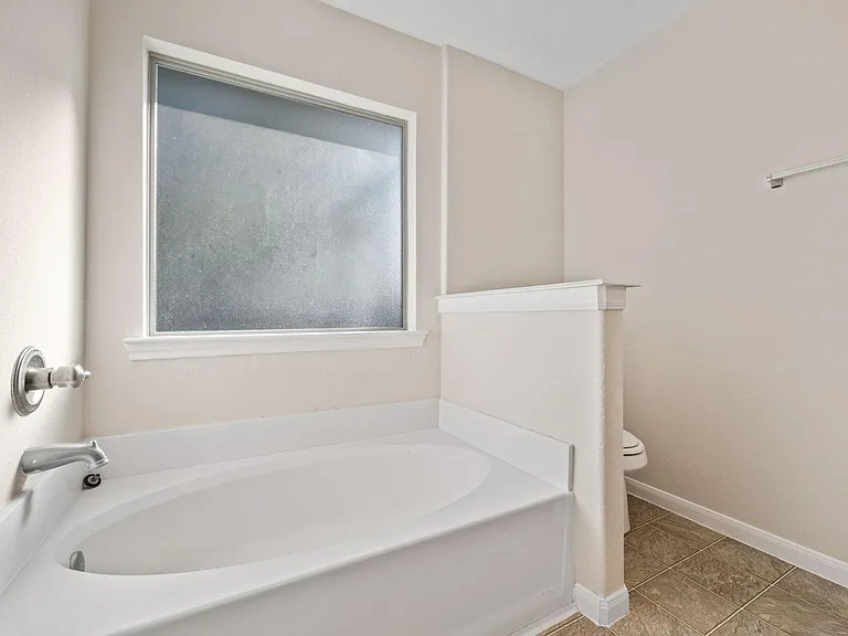 3027 Lockeridge Village Dr — Photo 19