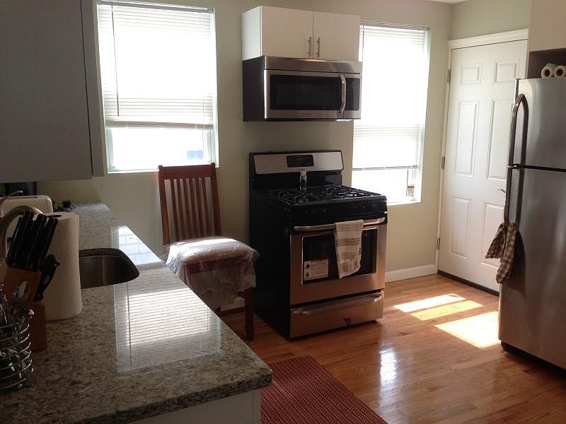2nd image of 3981 Washington St #1