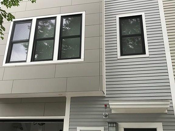 2nd image of 166-176 Gold St #174