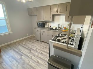 102 Earle St APT 1, Fall River, MA 02723