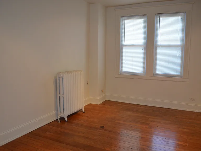 3213 Guilford Ave — Photo 11