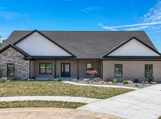18310 Whitfield Ct, Evansville, IN 47725