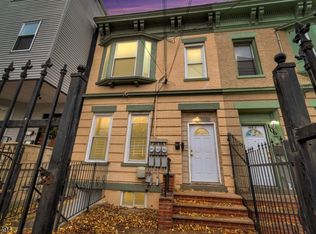 106 Peabody Pl, Newark City, NJ 07104